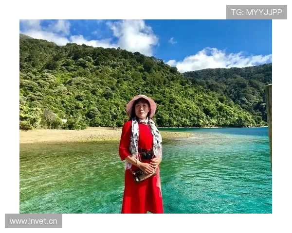 皮克退役后天天晒豪宅游艇，这哪是养老，分明是开真人秀