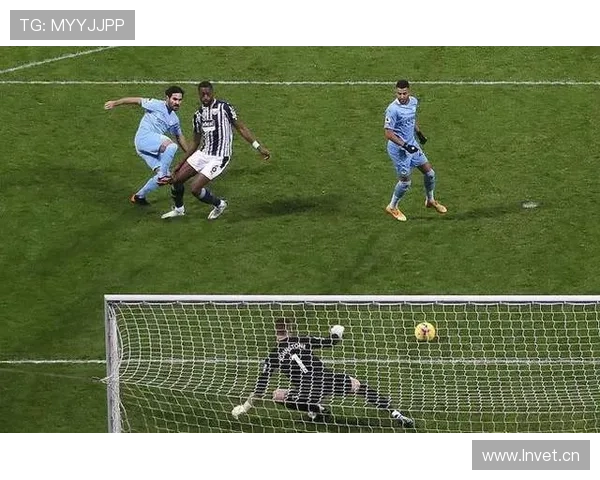 从多点组织到单点依赖：曼城中场的转变